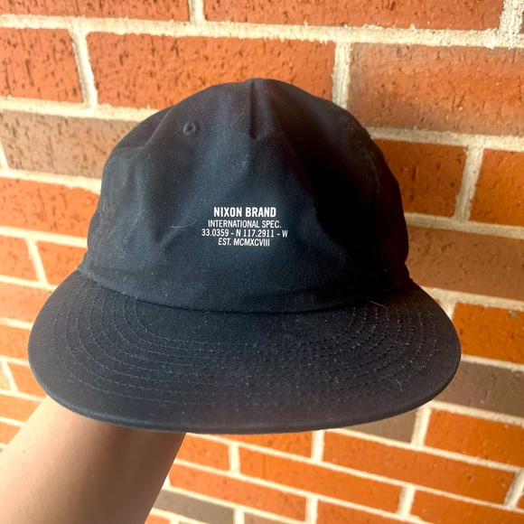 Nixon SnapBack - Picture 1 of 2